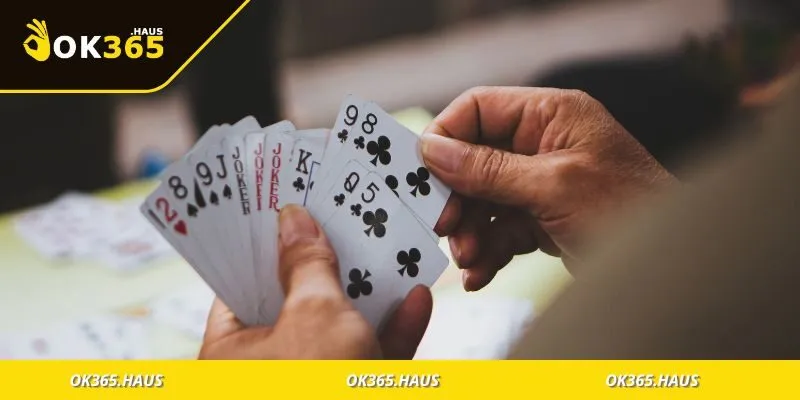 Giao diện game bài Tiến lên miền Nam nổi bật trên điện thoại